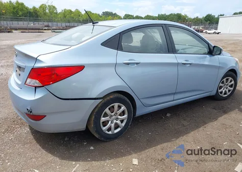 2013 Hyundai Accent Gls z USA, uszkodzony, nr VIN KMHCT4AE5DU387046